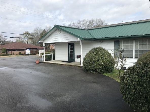 Office For Sale: 2130 Chambliss Ave NW, Cleveland, TN 37311